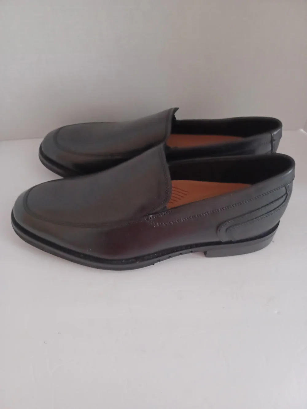 Clarks sleek black